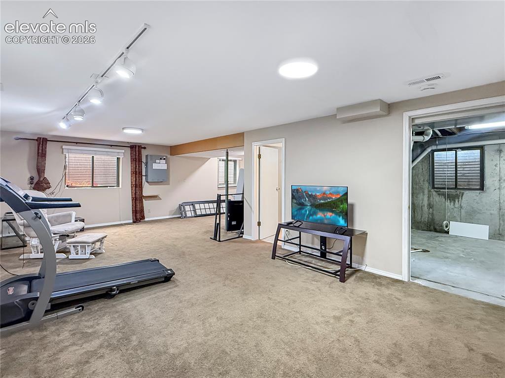 Image 35 of 44: Exercise Room