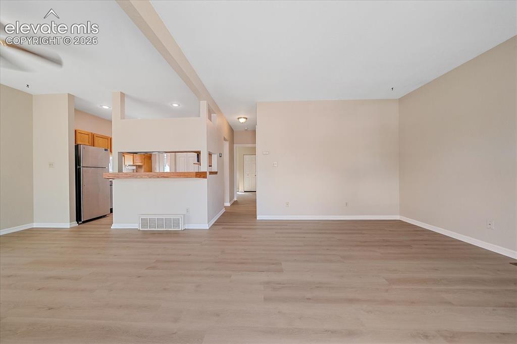 Image 11 of 17: Living Room