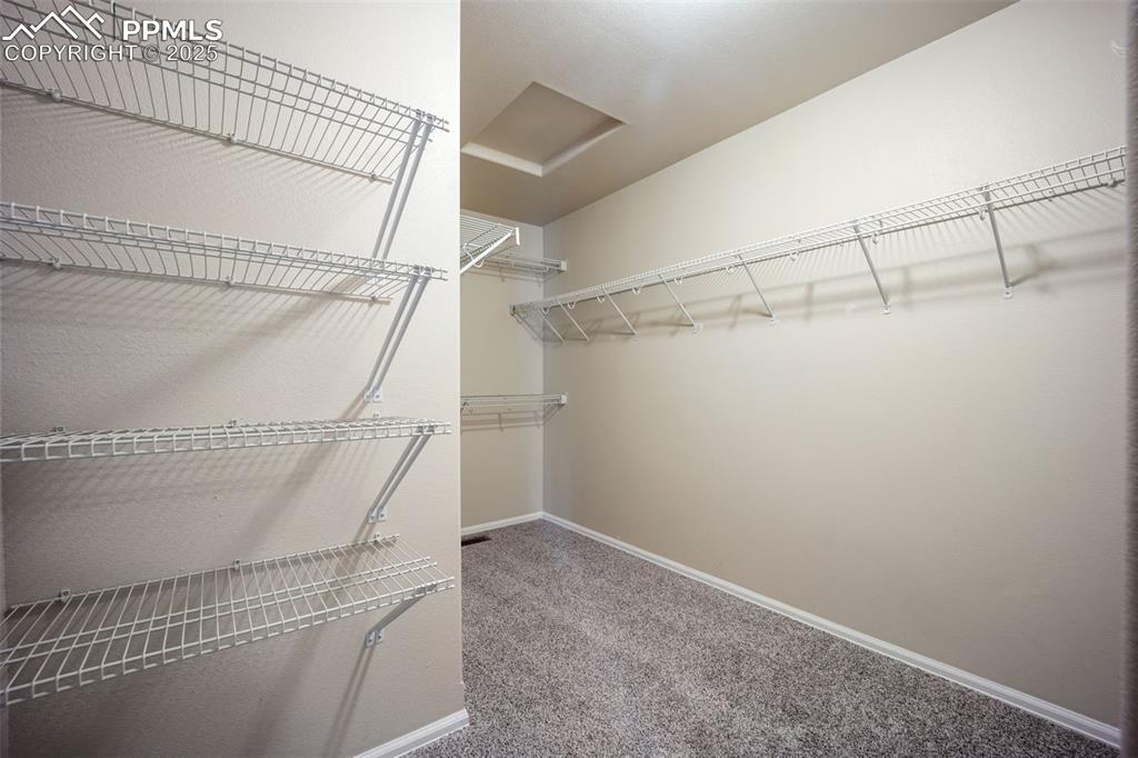 Image 24 of 50: Closet