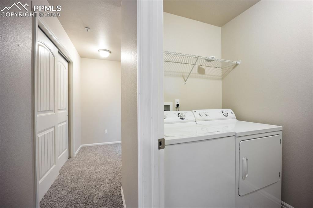 Image 27 of 50: Laundry