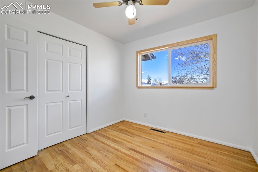 Image 23 of 36: Bedroom #3