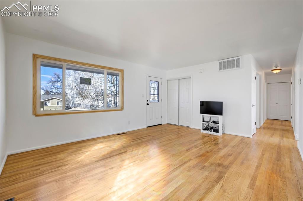 Image 7 of 36: Living Room