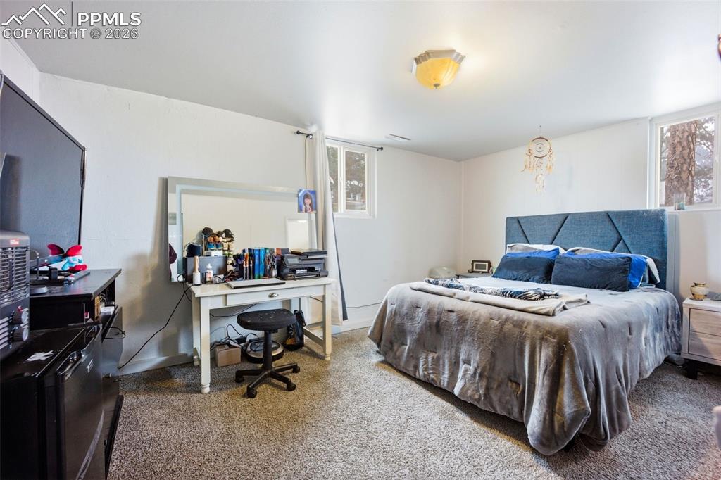 Image 20 of 43: Bedroom