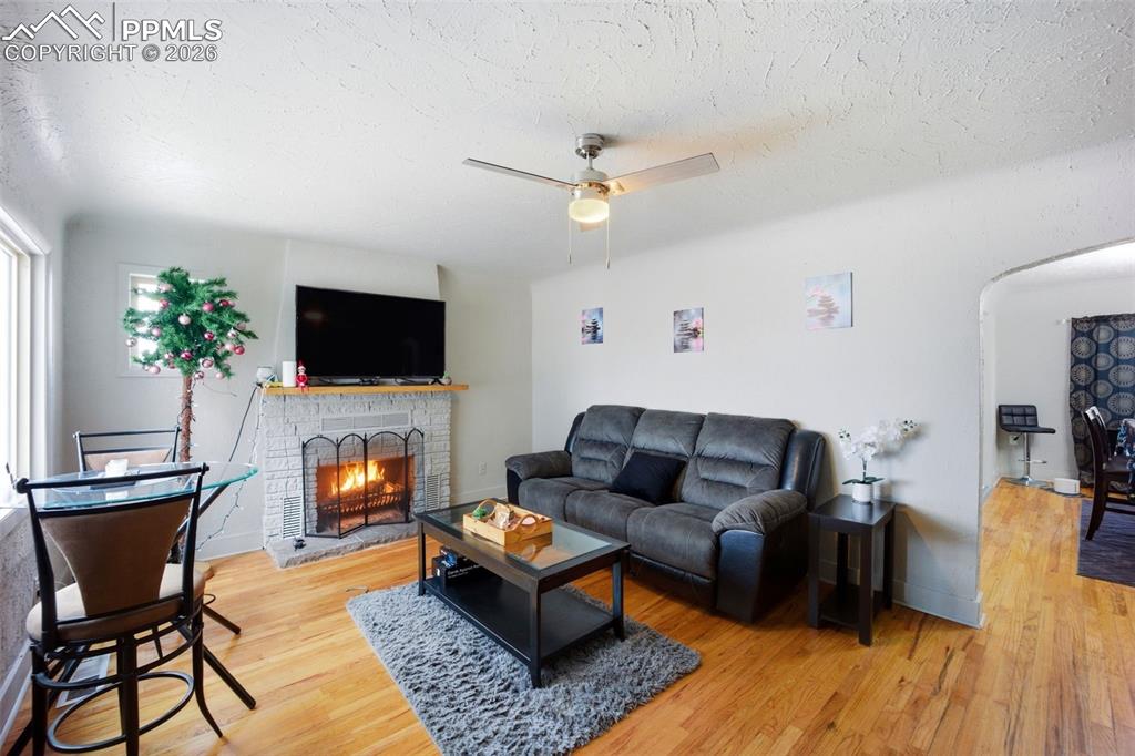 Image 6 of 43: Living Room