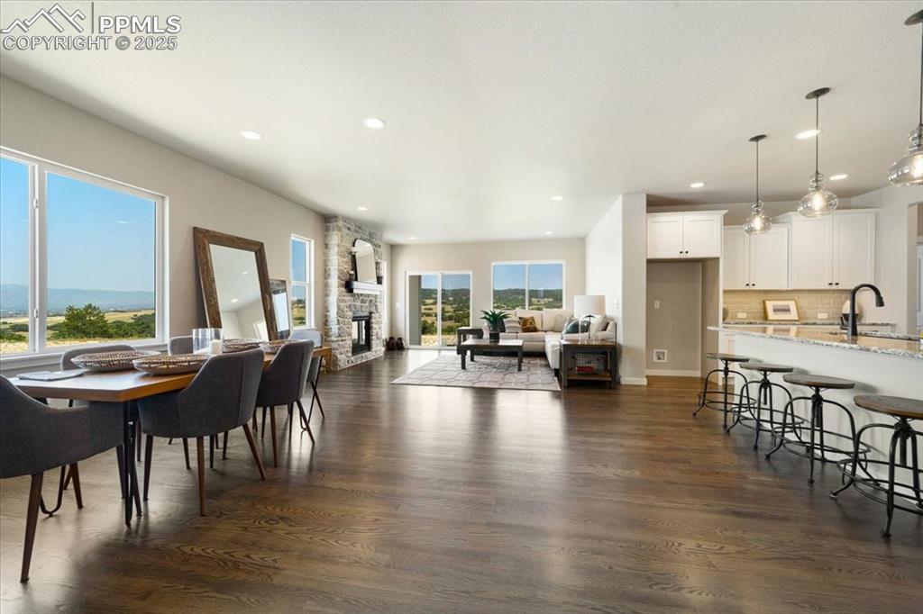 Image 12 of 30: Same Floor Plan, Different House with Different Options