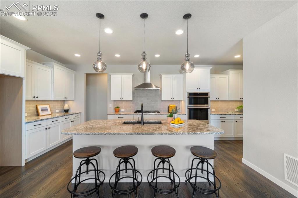 Image 4 of 30: Same Floor Plan, Different House with Different Options