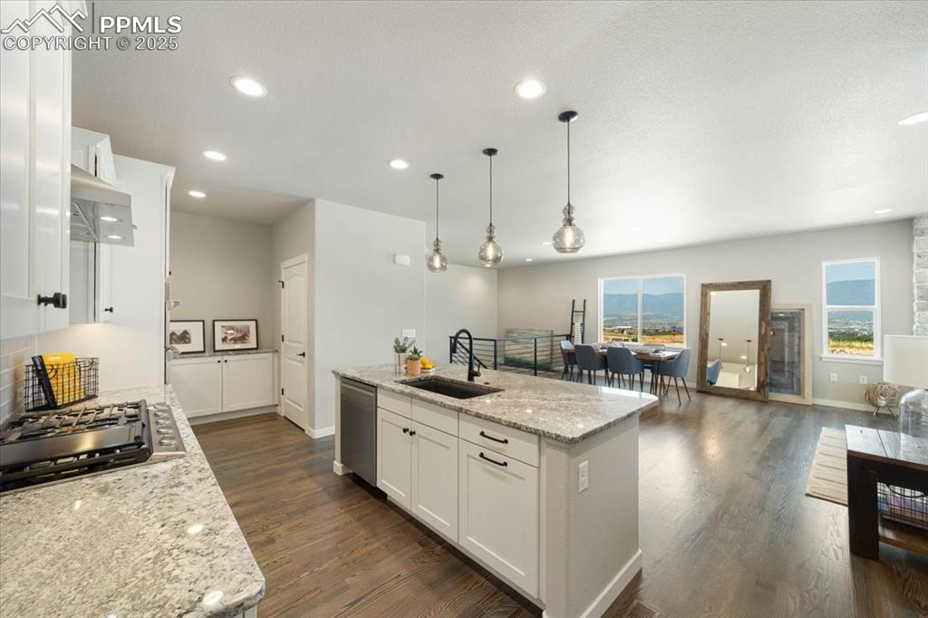 Image 6 of 30: Same Floor Plan, Different House with Different Options