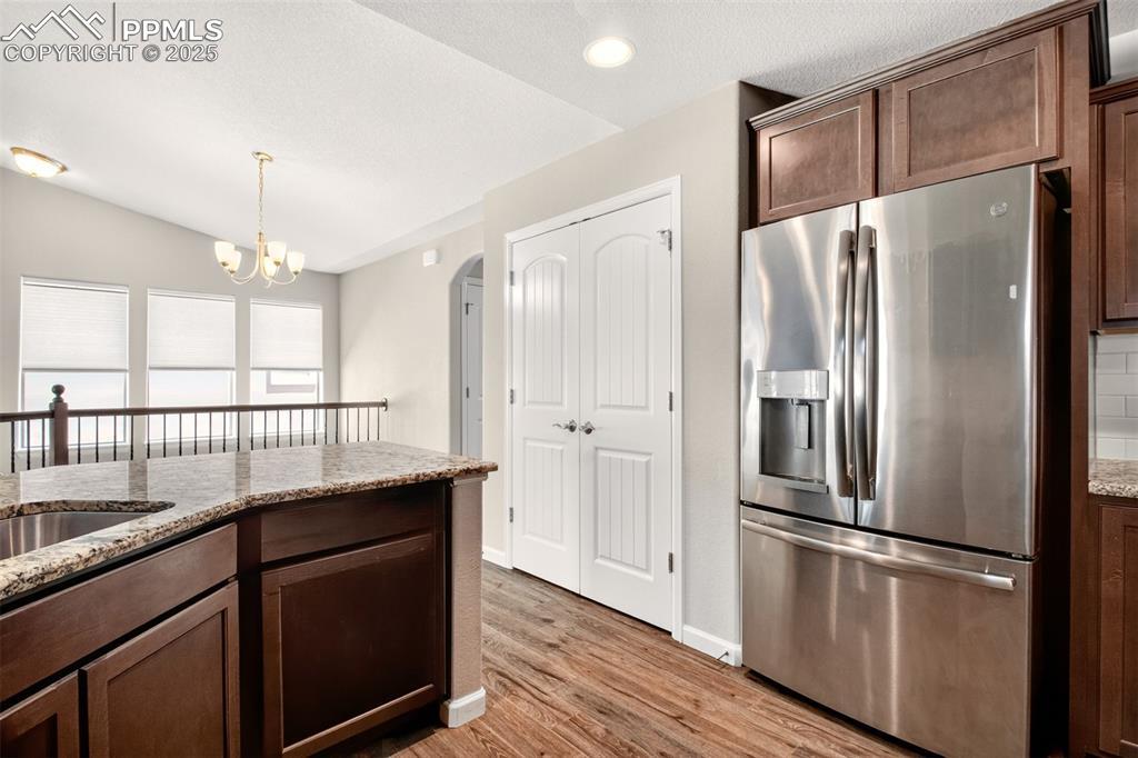 Image 10 of 39: Kitchen