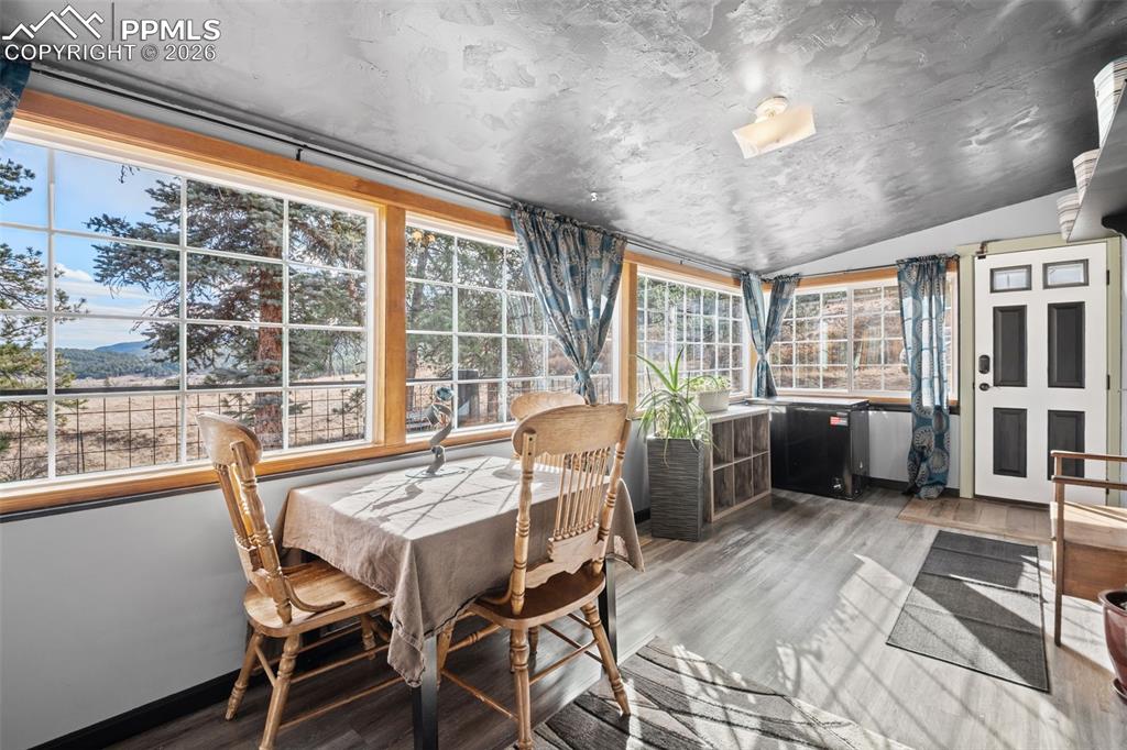 Image 8 of 32: Sun Room