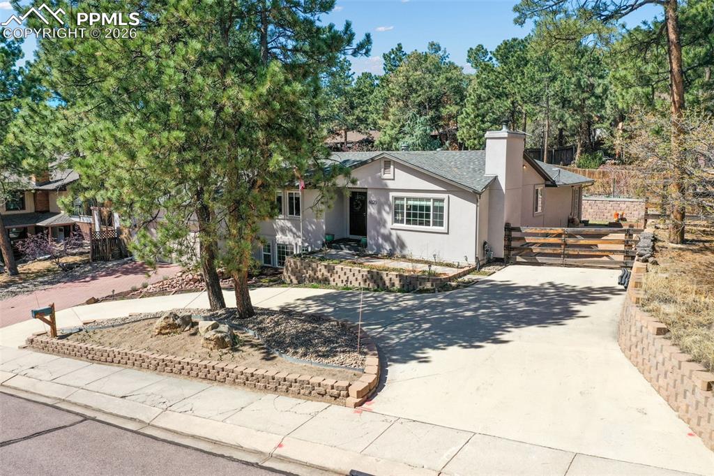 Image 44 of 50: Back of Structure