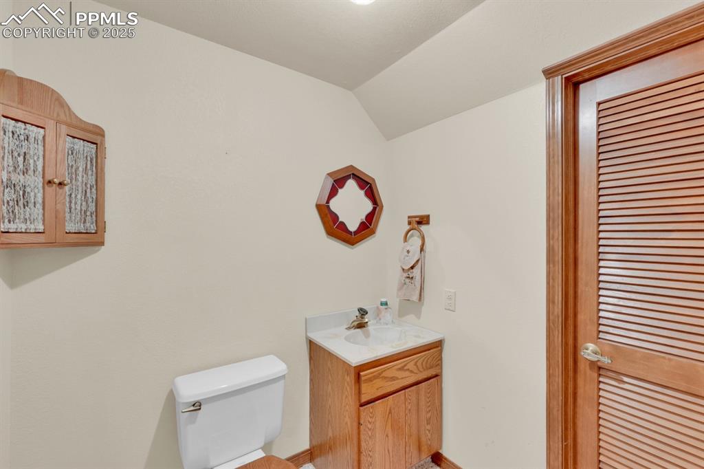 Image 31 of 47: 1/2 bath in basement