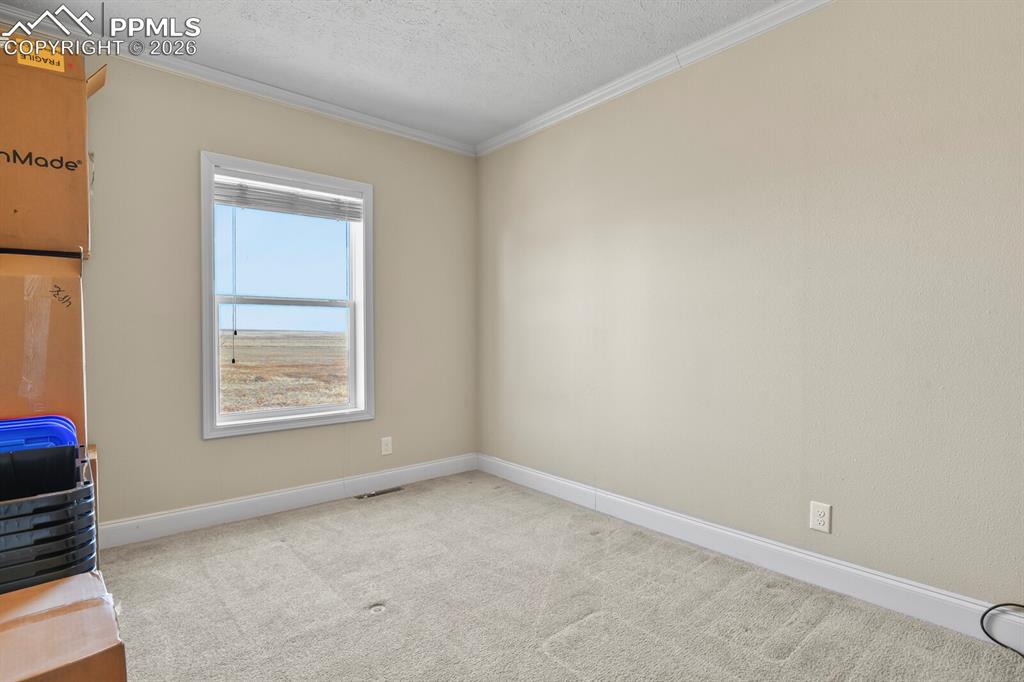 Image 16 of 39: Bedroom