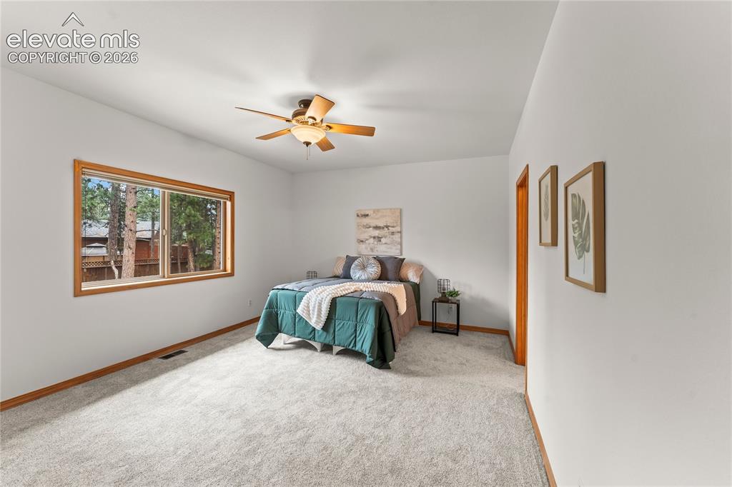 Image 15 of 46: Bedroom