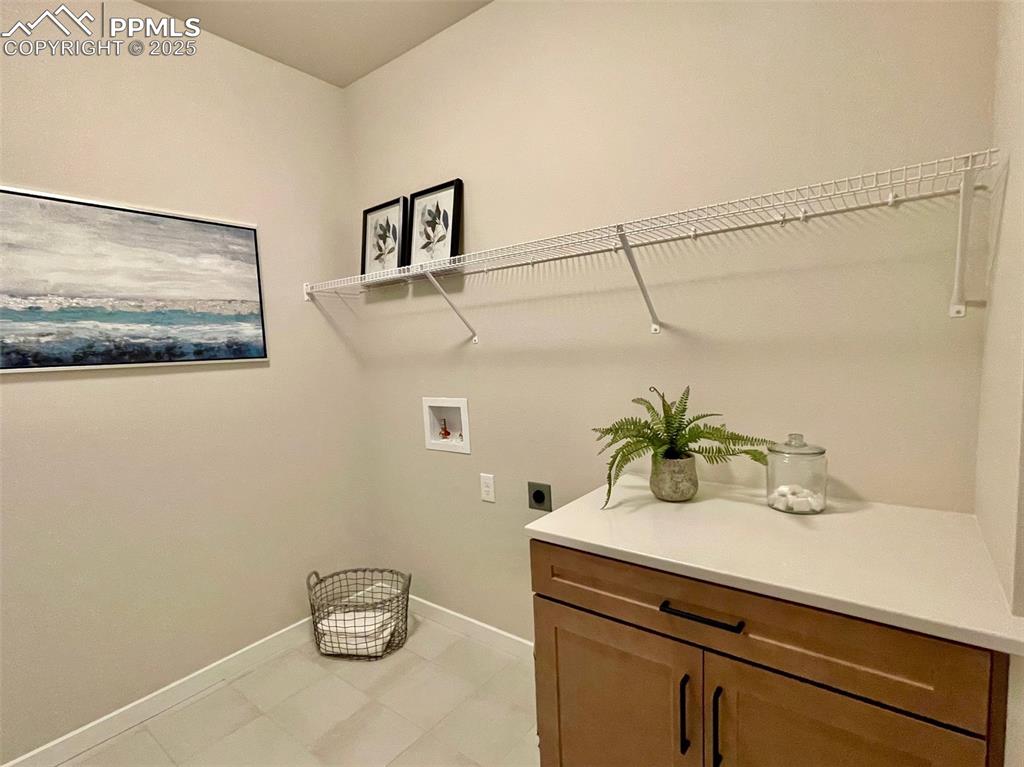 Image 19 of 31: Laundry