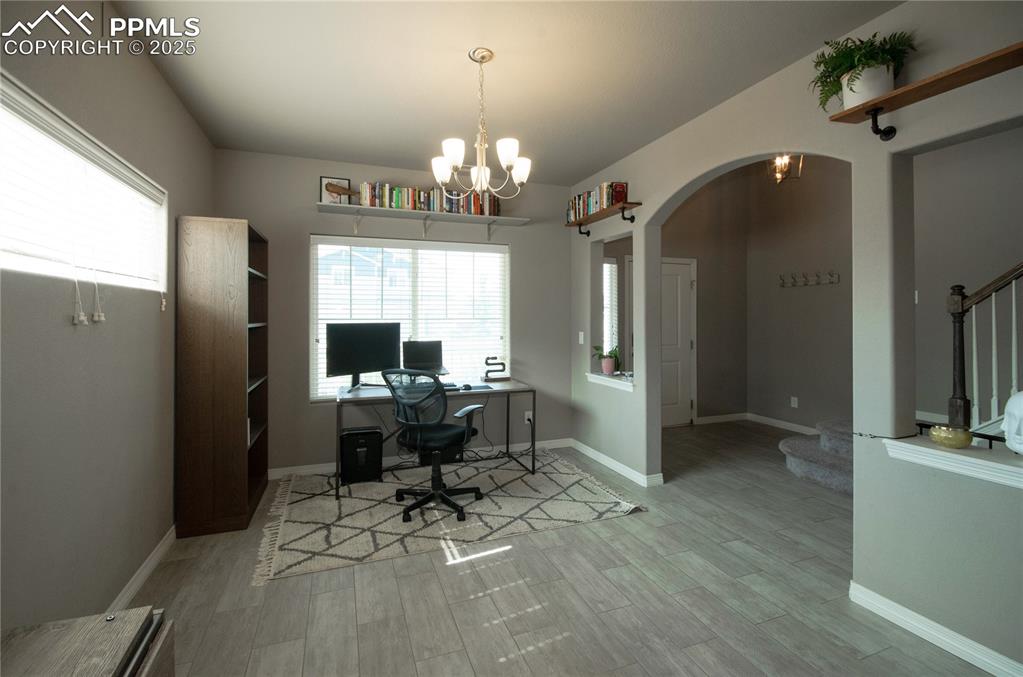 Image 5 of 40: Office