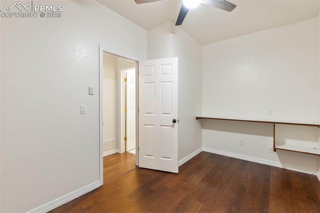 Image 33 of 50: Extra Room/Playroom