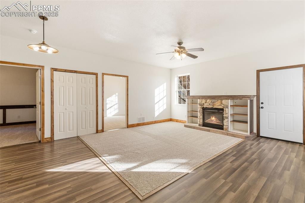 Image 35 of 50: Main level apartment