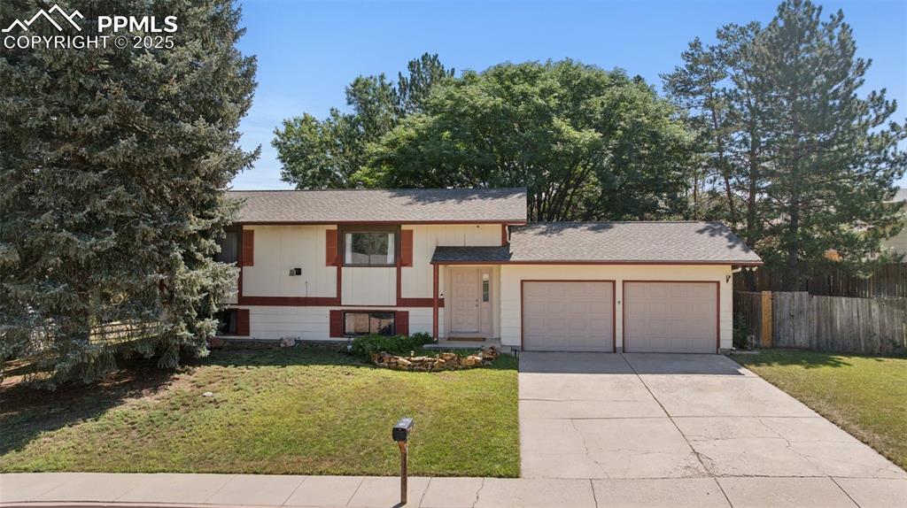 Image 8 of 44: Front view of home