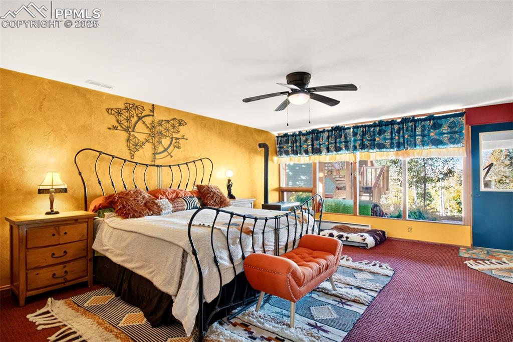 Image 22 of 42: Bedroom