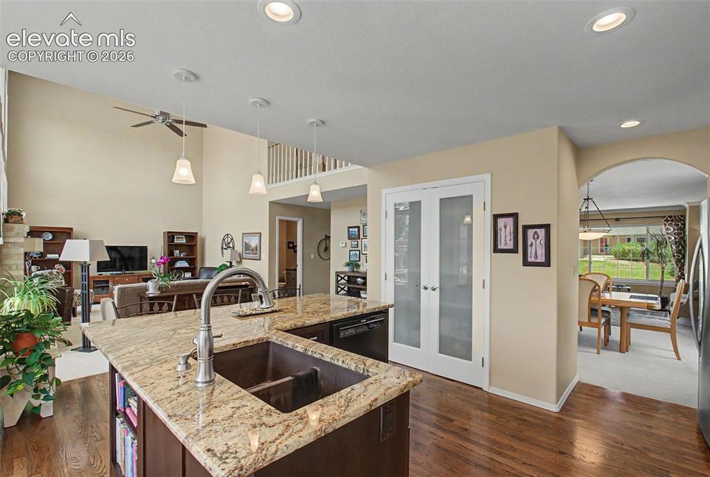 Image 12 of 48: Kitchen