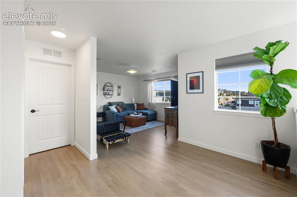 Image 15 of 44: Living Room