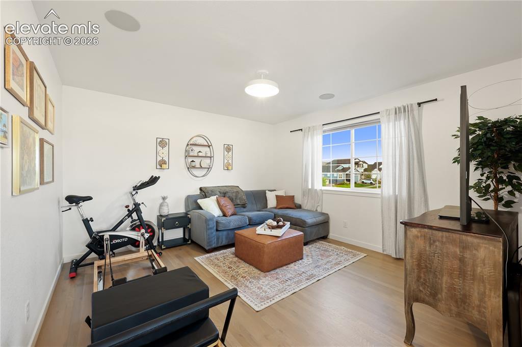 Image 16 of 44: Living Room