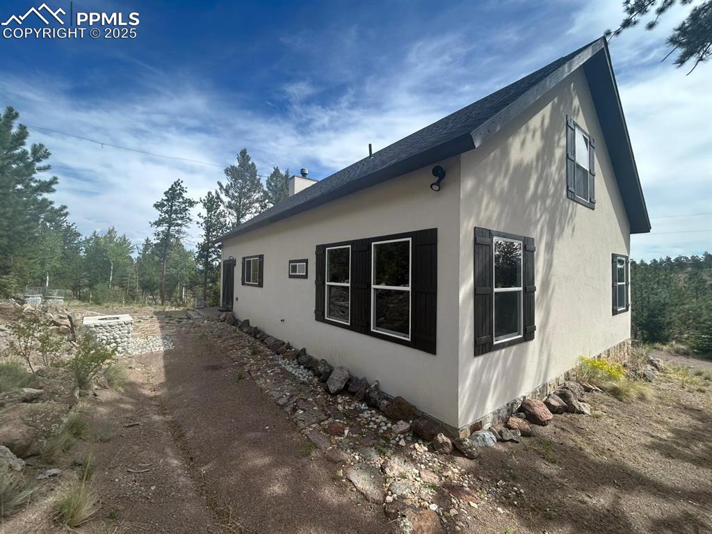 Image 2 of 15: Side of Structure