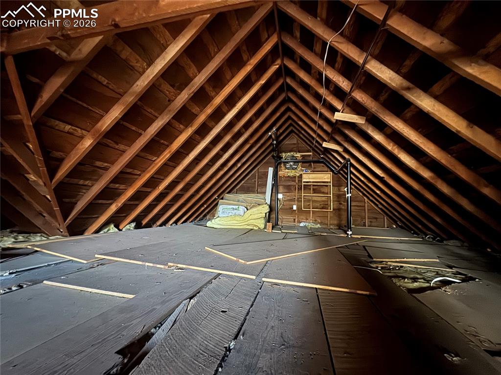 Image 21 of 28: Attic
