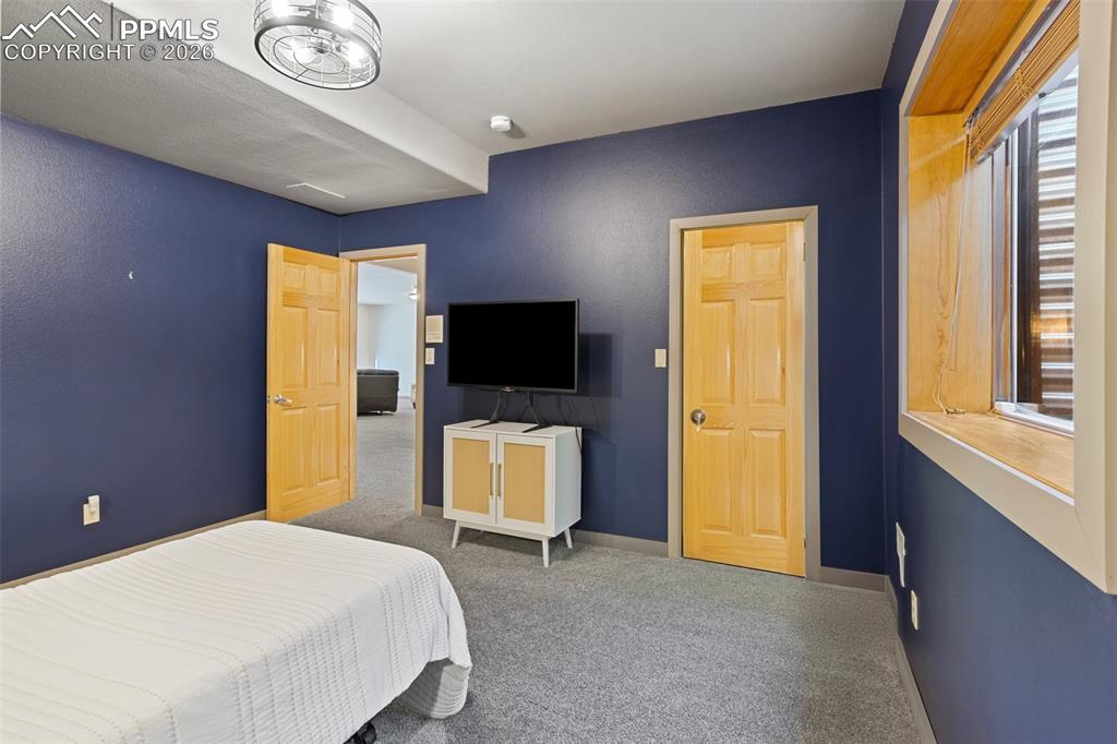 Image 22 of 50: Bedroom