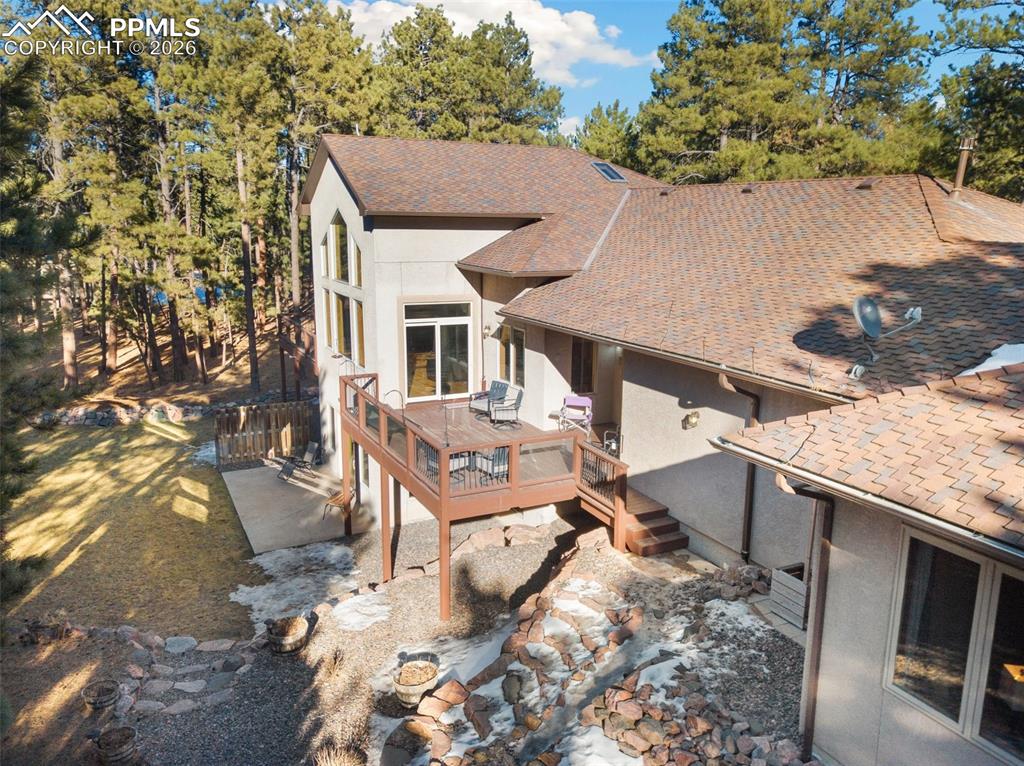 Image 39 of 50: Back of Structure