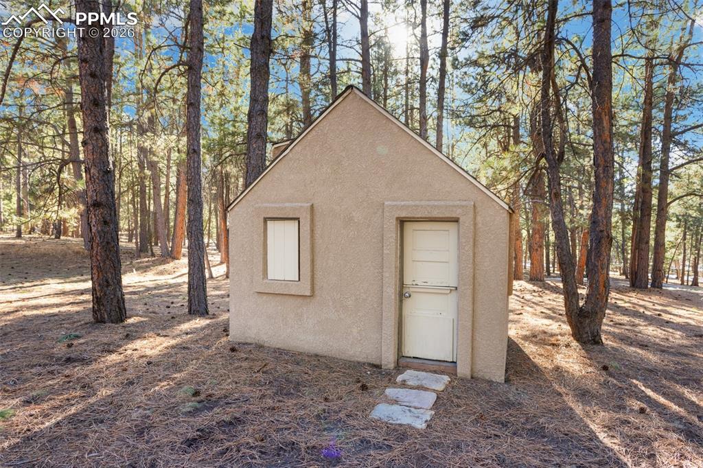 Image 42 of 50: Out Buildings