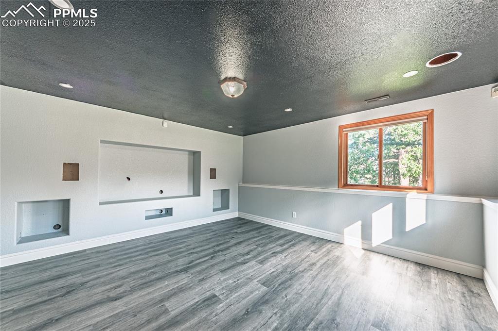 Image 37 of 45: Unfurnished