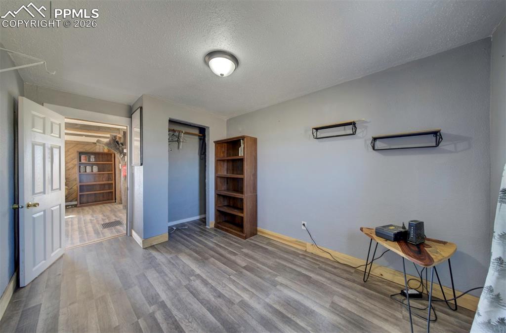 Image 30 of 47: Bedroom