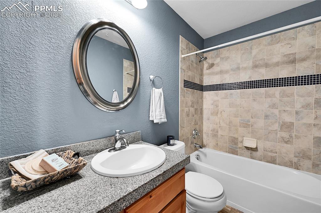 Image 32 of 50: full bath - upper level