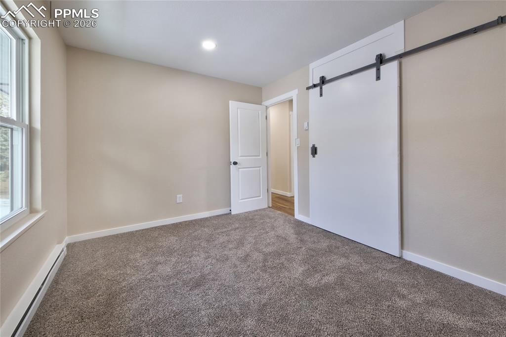 Image 14 of 35: Bedroom