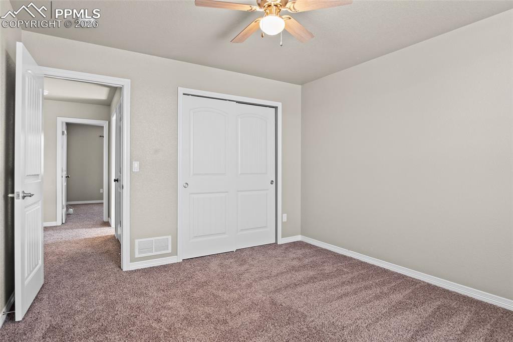 Image 18 of 33: Bedroom