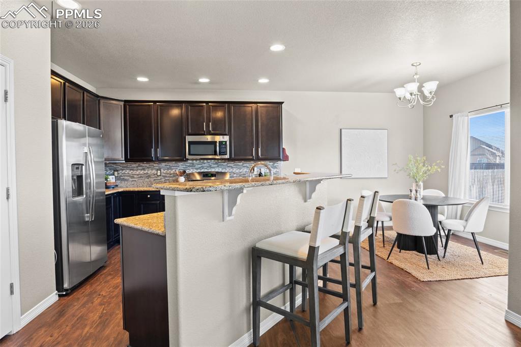 Image 29 of 33: Kitchen