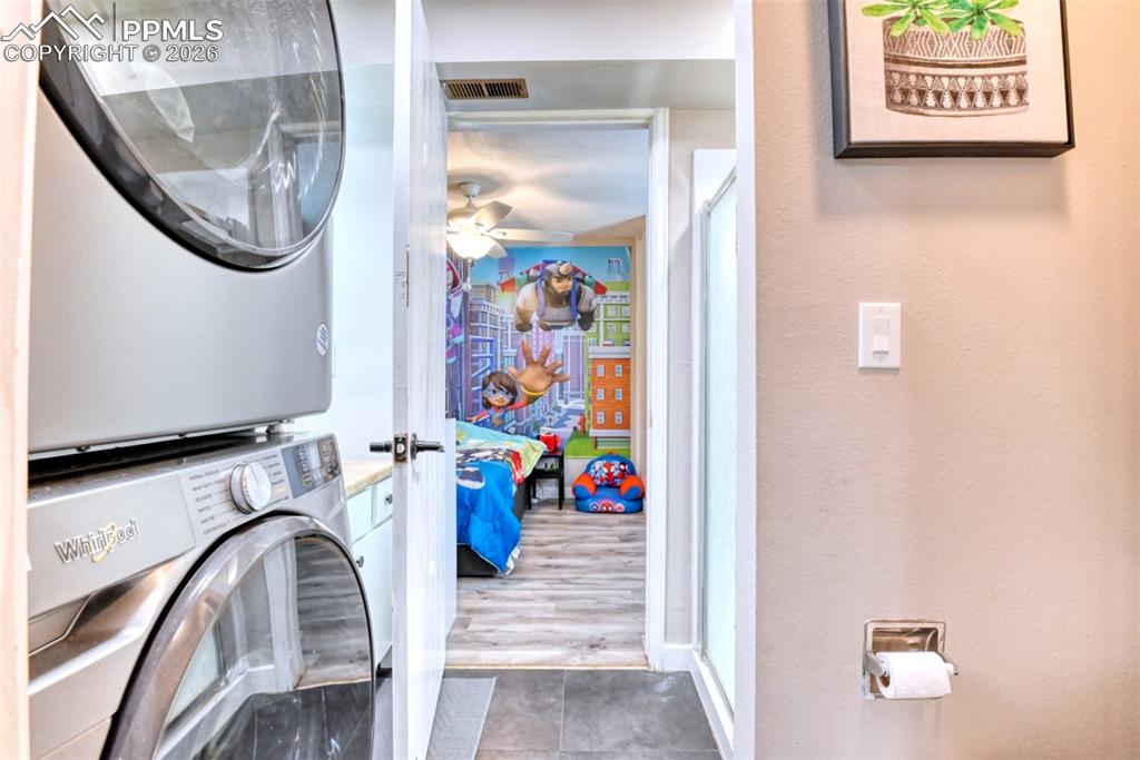 Image 22 of 46: Laundry