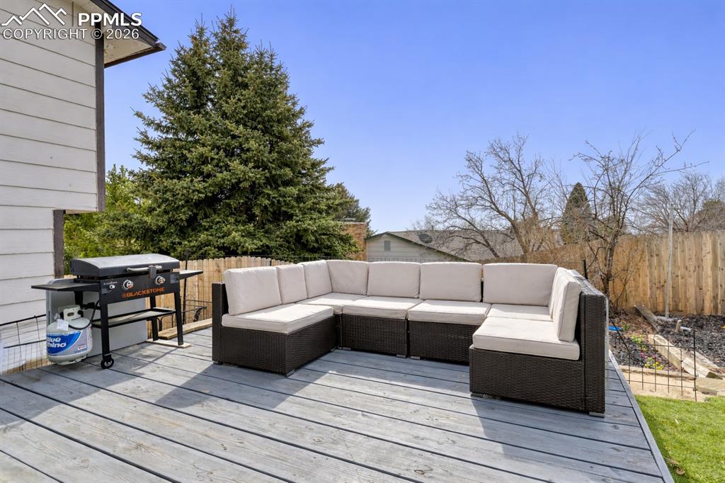 Image 42 of 46: Deck