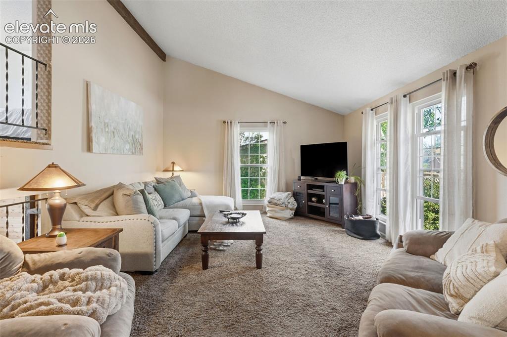 Image 4 of 27: Living Room