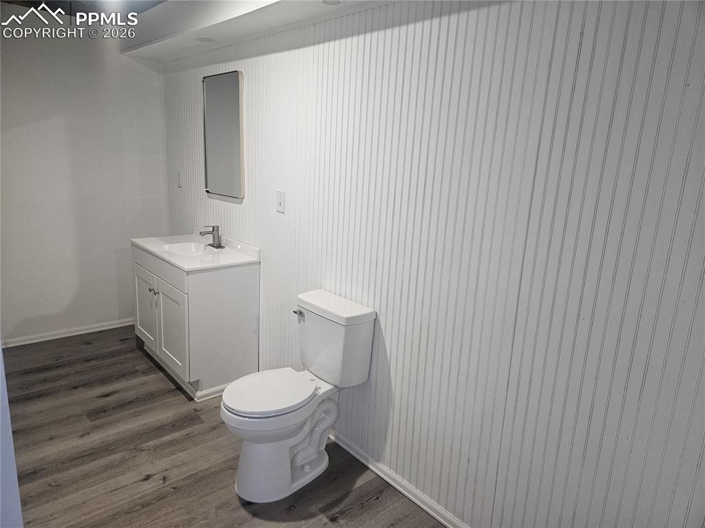 Image 12 of 21: Bathroom