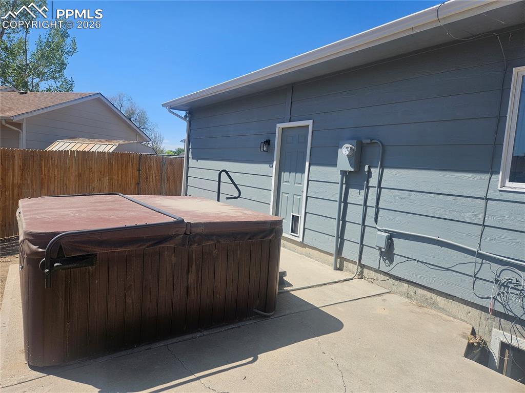 Image 21 of 21: Side of Structure