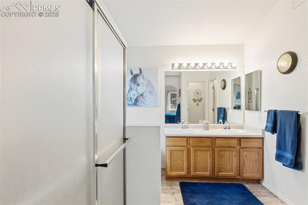 Image 25 of 47: Master Bathroom