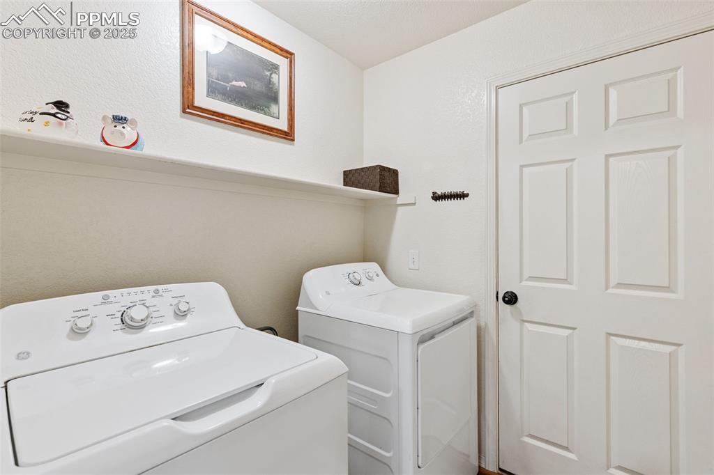 Image 31 of 47: Main Level Laundry