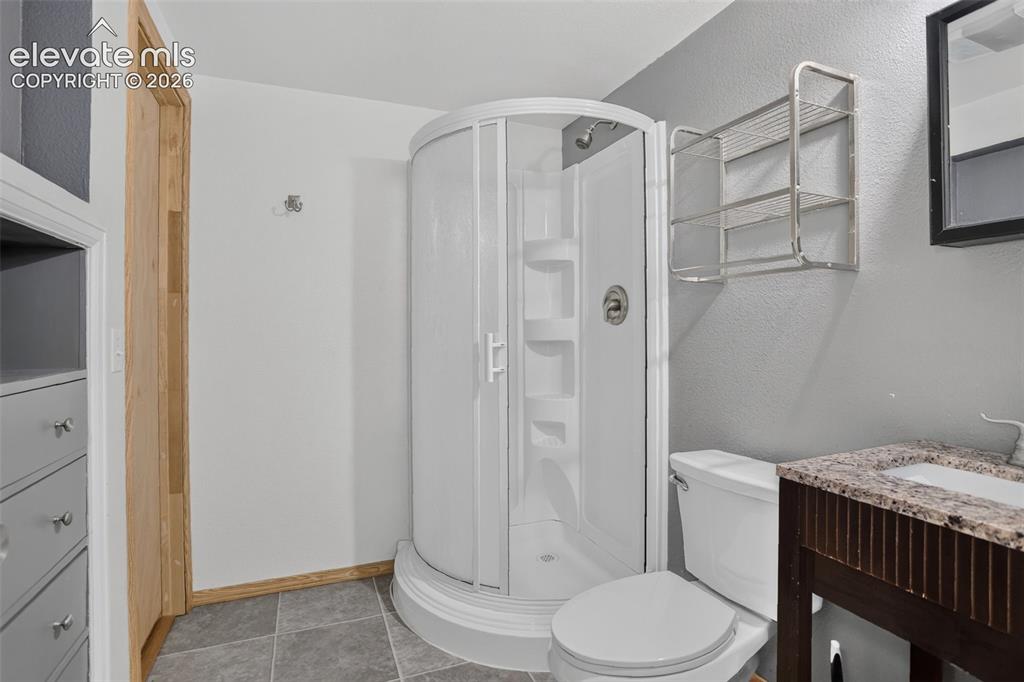 Image 41 of 46: Bathroom