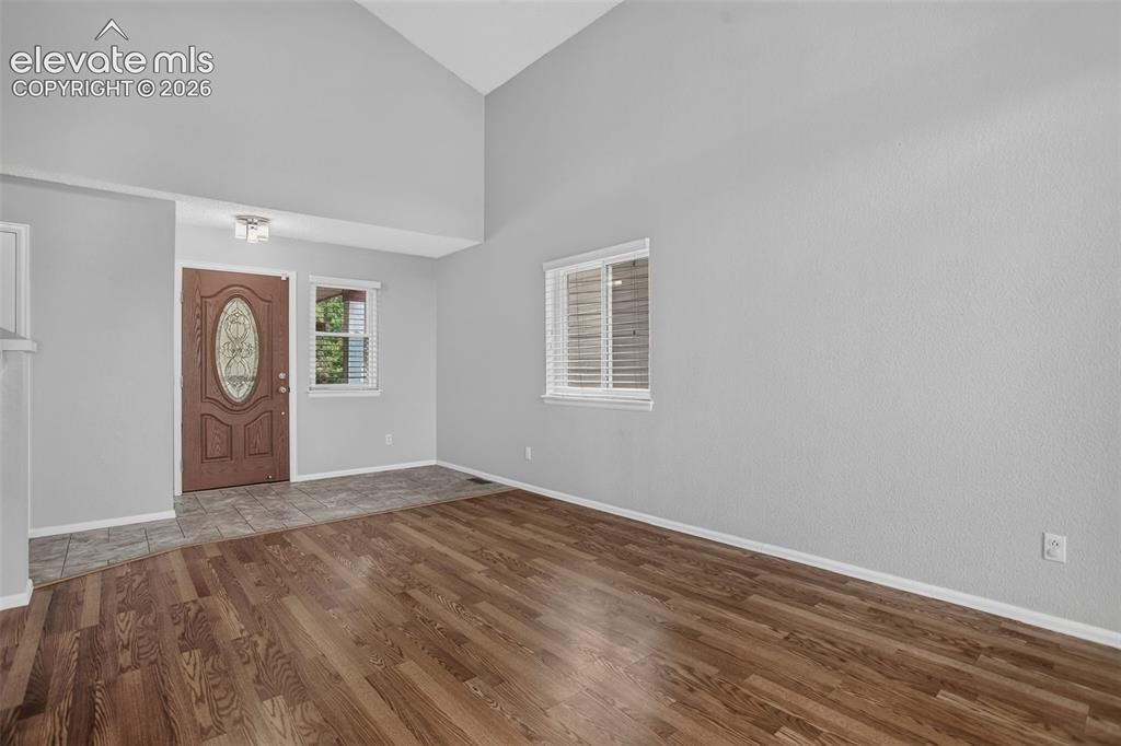 Image 9 of 46: Entry