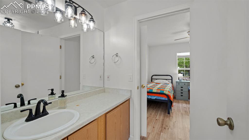 Image 15 of 37: Bathroom