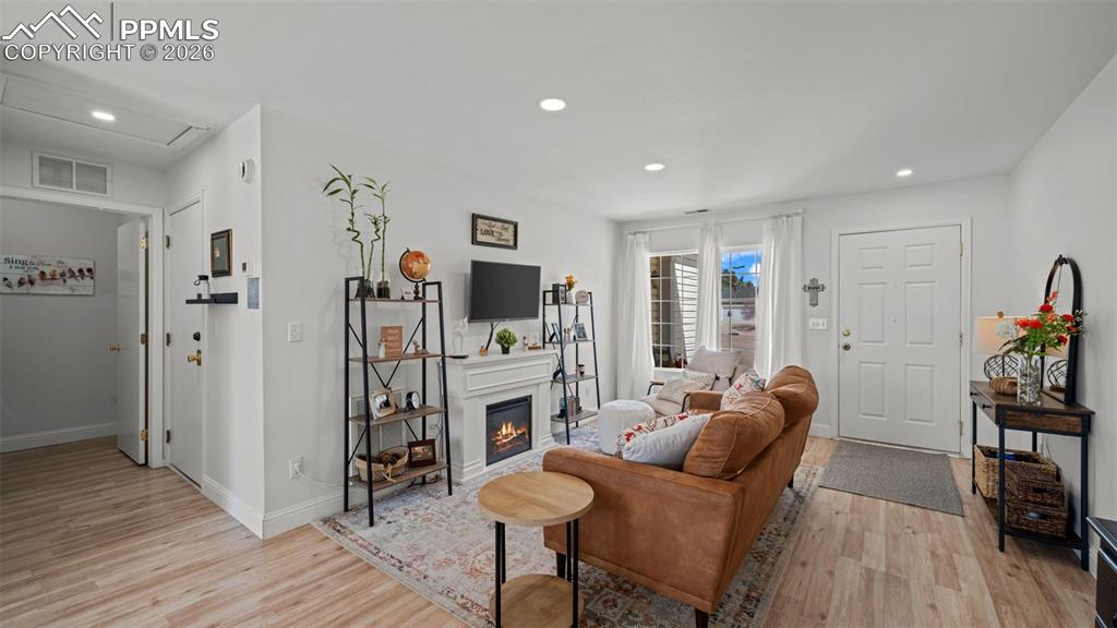 Image 3 of 37: Living Room