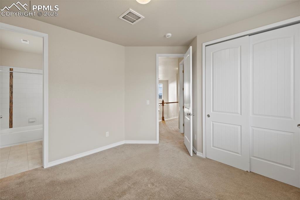 Image 15 of 48: Bedroom