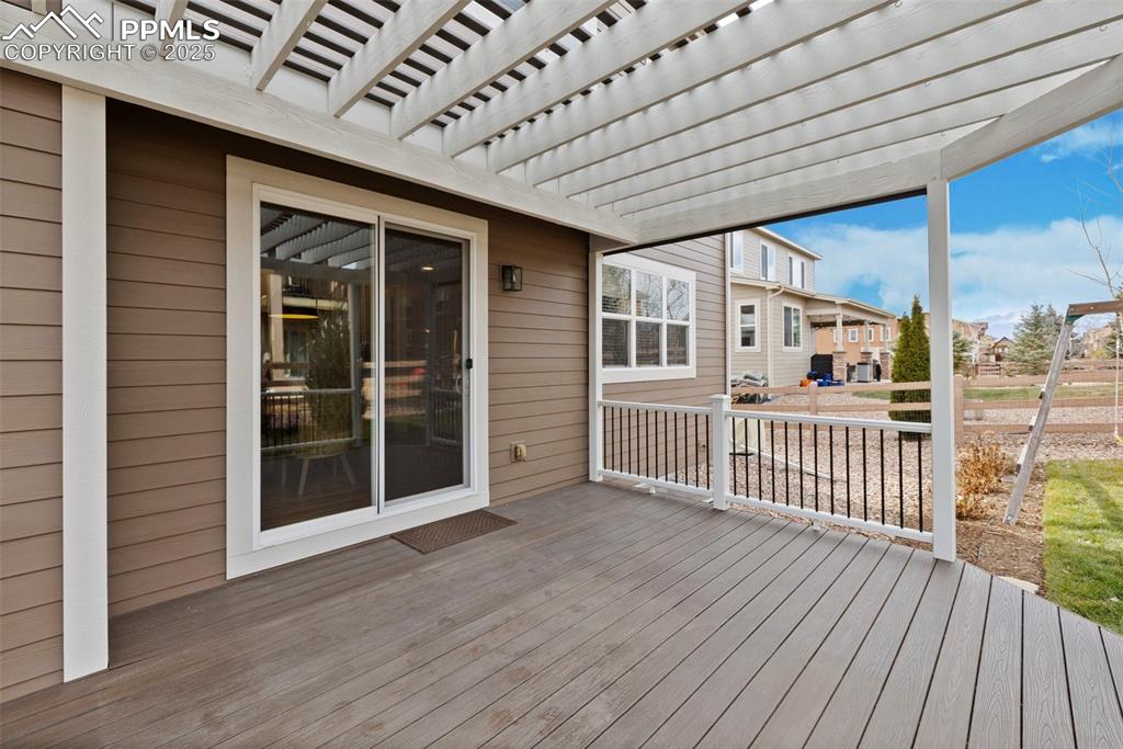 Image 38 of 48: Deck